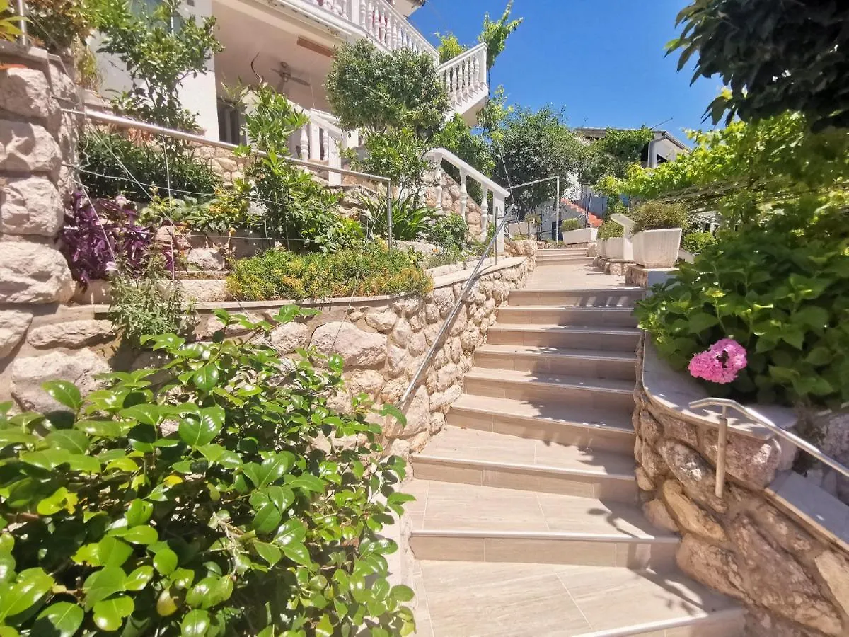 Apartment Niko Lux Dramalj Croatia